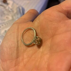 Elegant Gold-Toned Ring